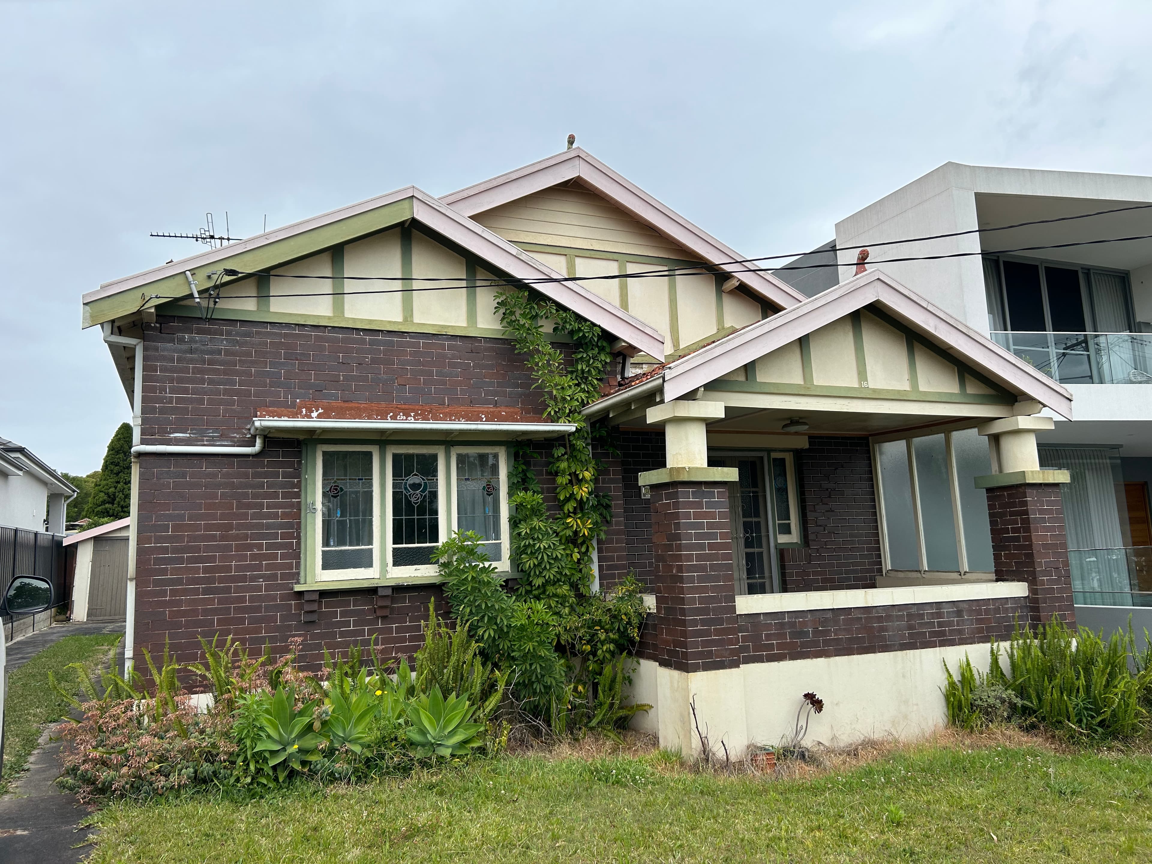 Front of an Earlwood house exterior before repainting